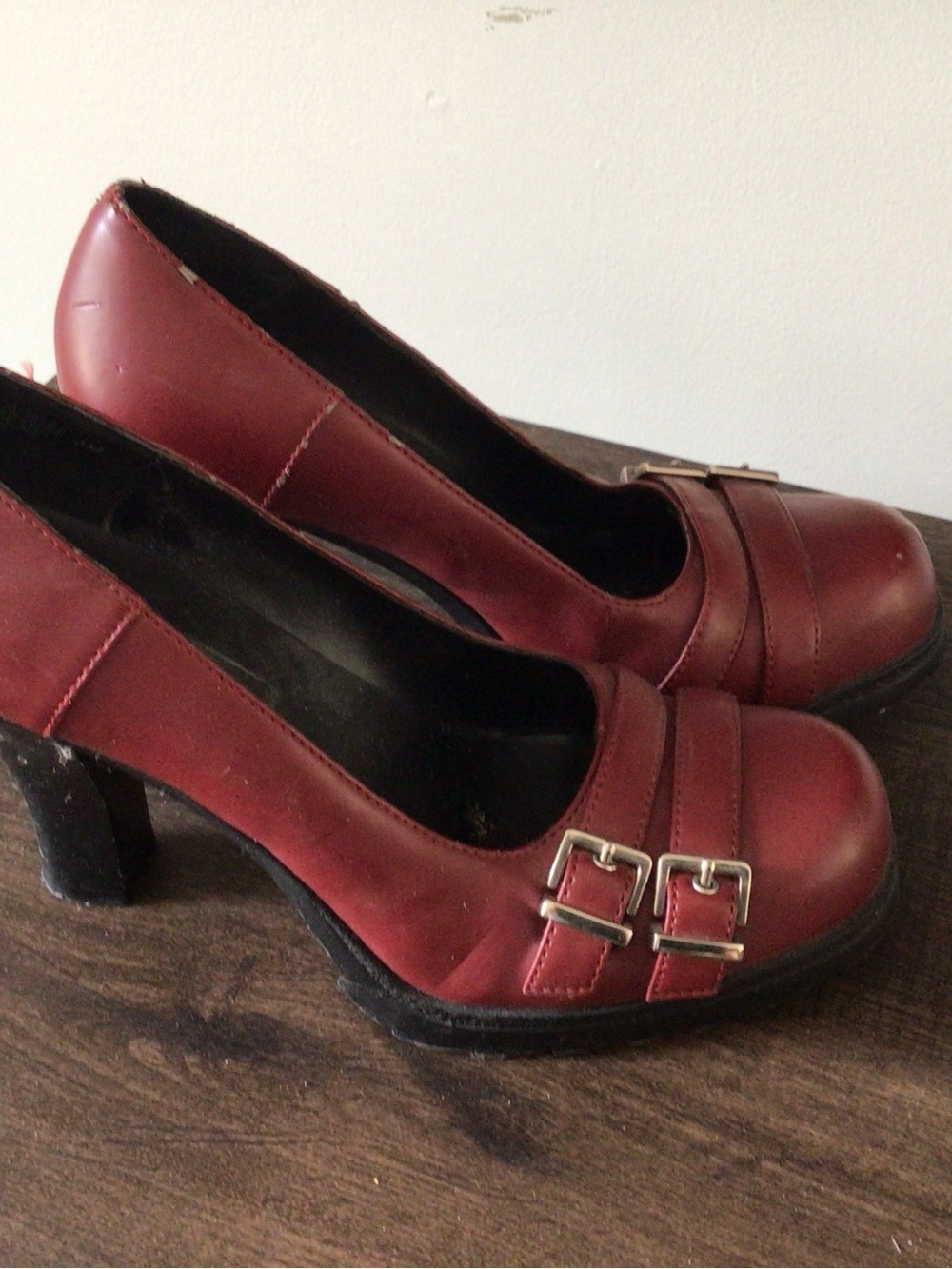 BONGO Burgundy Double-Buckle Heeled Loafers